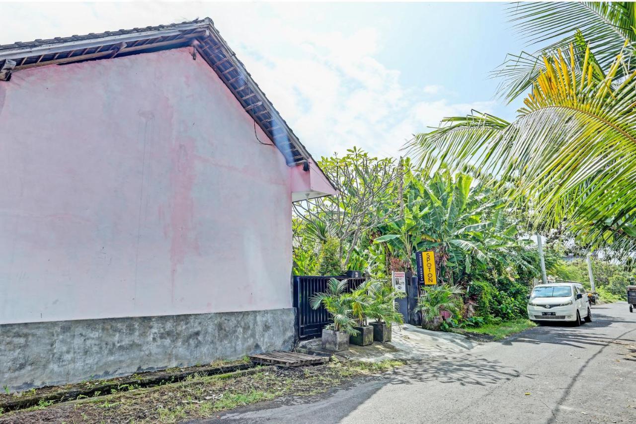 SPOT ON 91197 Pondok Rahayu Hotel Kerobokan Exterior foto