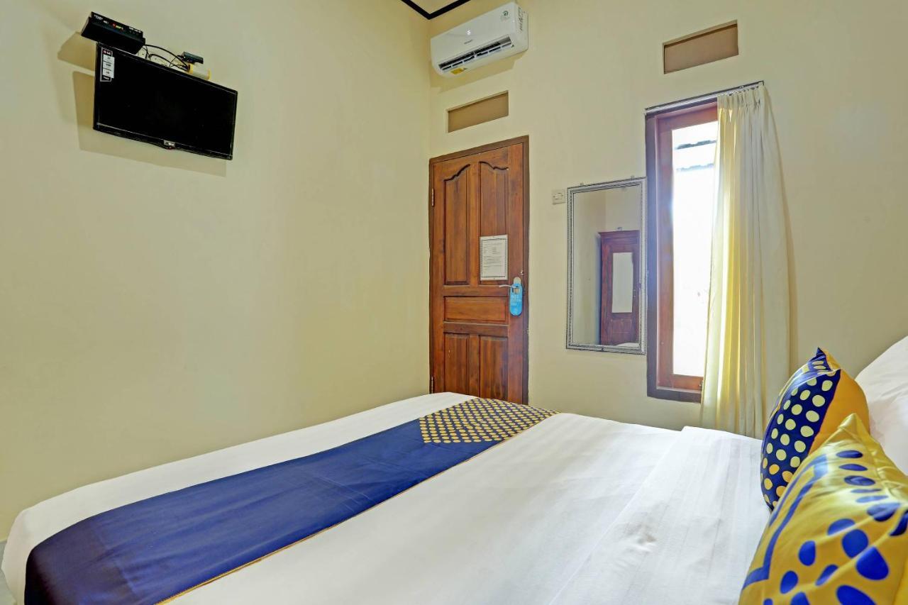 SPOT ON 91197 Pondok Rahayu Hotel Kerobokan Exterior foto